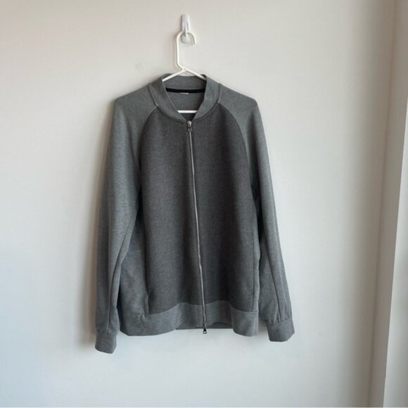 Kit and Ace Grey Full Zip Size Large - Picture 3 of 7